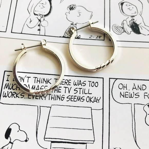 Silver bohemian medium size hoops/minimalist quiet luxury - Picture 1 of 5